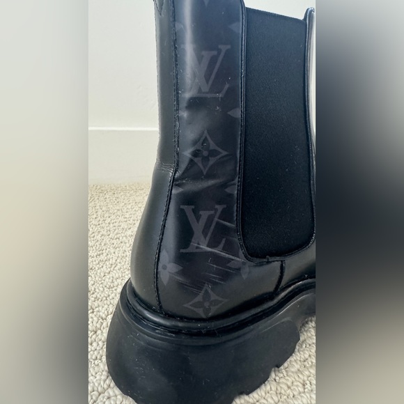 Louis Vuitton Bold Chelsea Boot size 9 US/8 LV - Picture 4 of 5